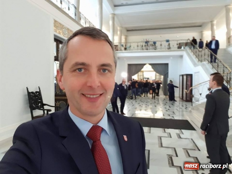 Zdjęcie w galerii na portalu naszraciborz.pl: Prezydent Raciborza na samorządowej konferencji PiS w Sejmie  wiadomości z regionu