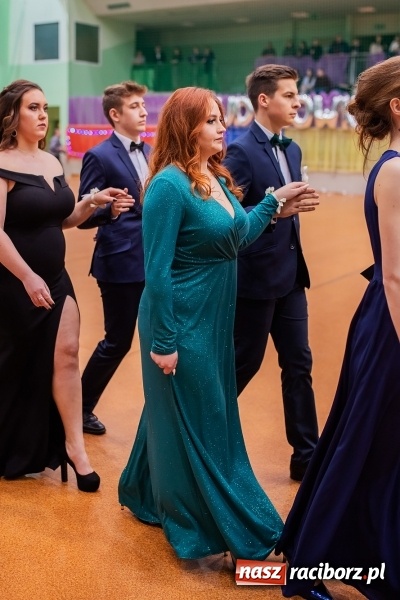 Zdjęcie w galerii na portalu naszraciborz.pl: I LO wybrało na studniówkę Arenę Rafako FOTO i WIDEO wiadomości z regionu