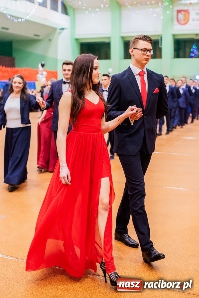 Zdjęcie w galerii na portalu naszraciborz.pl: I LO wybrało na studniówkę Arenę Rafako FOTO i WIDEO wiadomości z regionu