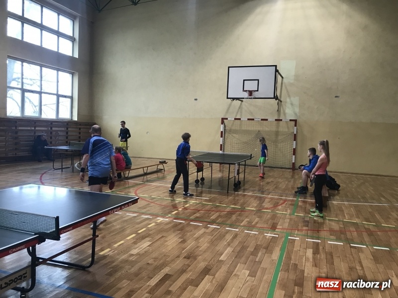 Zdjęcie w galerii na portalu naszraciborz.pl: Tenisiści stołowi walczyli o Puchar Wójta Gminy Nędza wiadomości z regionu