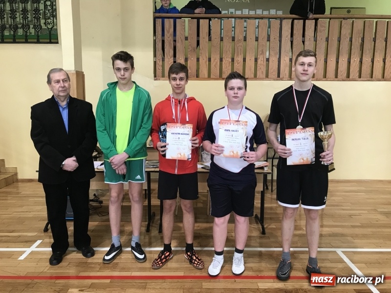 Zdjęcie w galerii na portalu naszraciborz.pl: Tenisiści stołowi walczyli o Puchar Wójta Gminy Nędza wiadomości z regionu