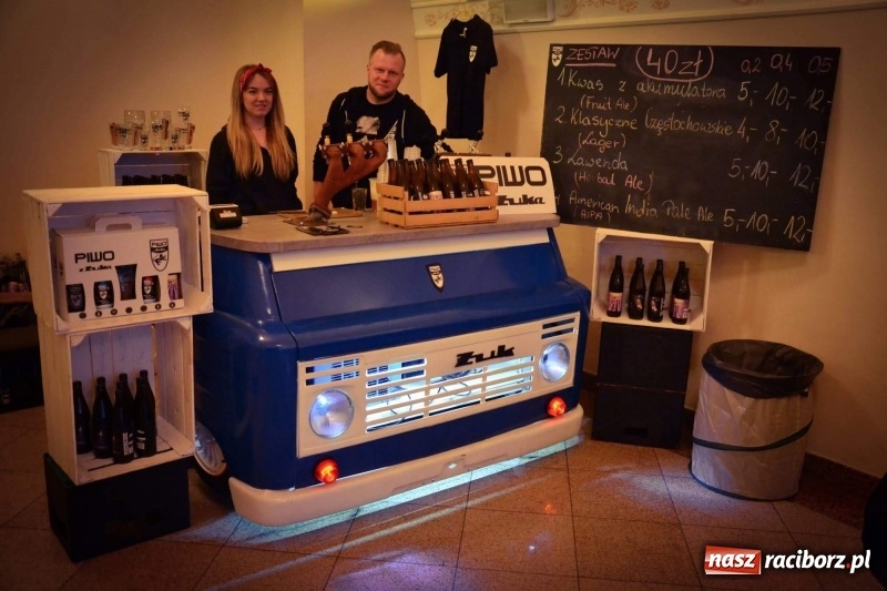 Zdjęcie w galerii na portalu naszraciborz.pl: Na zamku odbył się zlot browarów rzemieślniczych  wiadomości z regionu