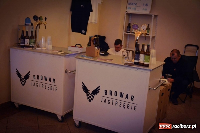 Zdjęcie w galerii na portalu naszraciborz.pl: Na zamku odbył się zlot browarów rzemieślniczych  wiadomości z regionu