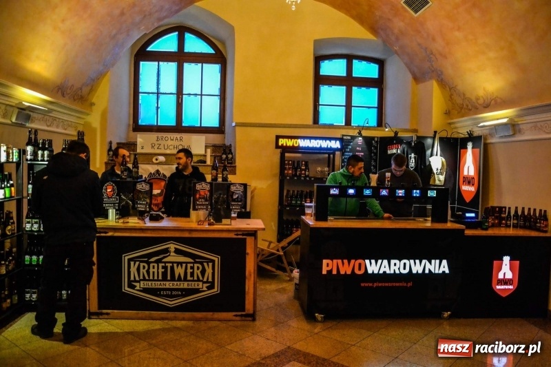 Zdjęcie w galerii na portalu naszraciborz.pl: Na zamku odbył się zlot browarów rzemieślniczych  wiadomości z regionu