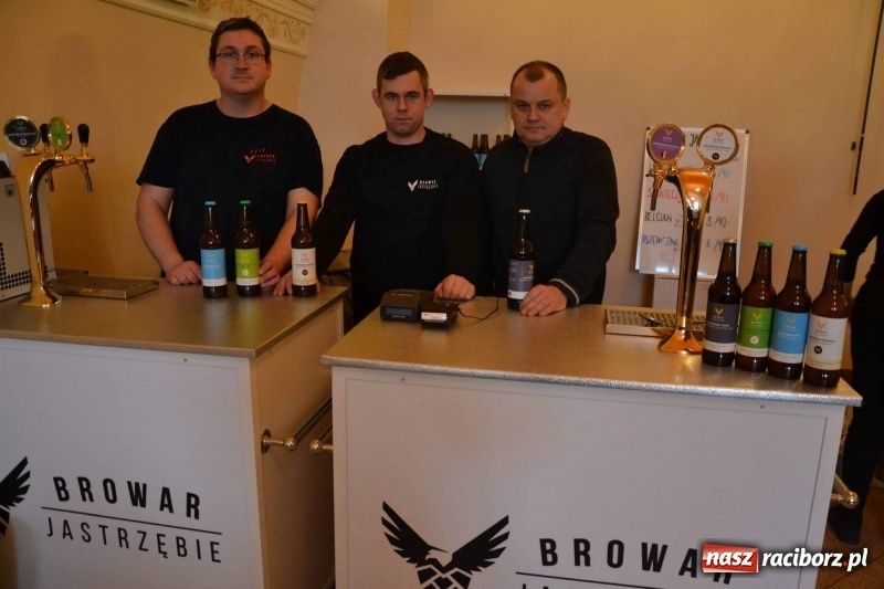 Zdjęcie w galerii na portalu naszraciborz.pl: Na zamku odbył się zlot browarów rzemieślniczych  wiadomości z regionu
