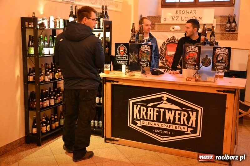 Zdjęcie w galerii na portalu naszraciborz.pl: Na zamku odbył się zlot browarów rzemieślniczych  wiadomości z regionu