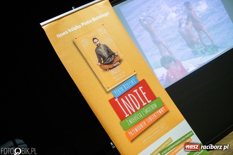 Zdjęcie w galerii na portalu naszraciborz.pl: Spotkanie i warsztaty z Joginem Śmiechu w RCK wiadomości z regionu