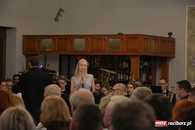 Zdjęcie w galerii na portalu naszraciborz.pl: Nagrody starosty Mieszko AD 2018 wręczone  wiadomości z regionu