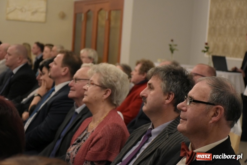 Zdjęcie w galerii na portalu naszraciborz.pl: Nagrody starosty Mieszko AD 2018 wręczone  wiadomości z regionu