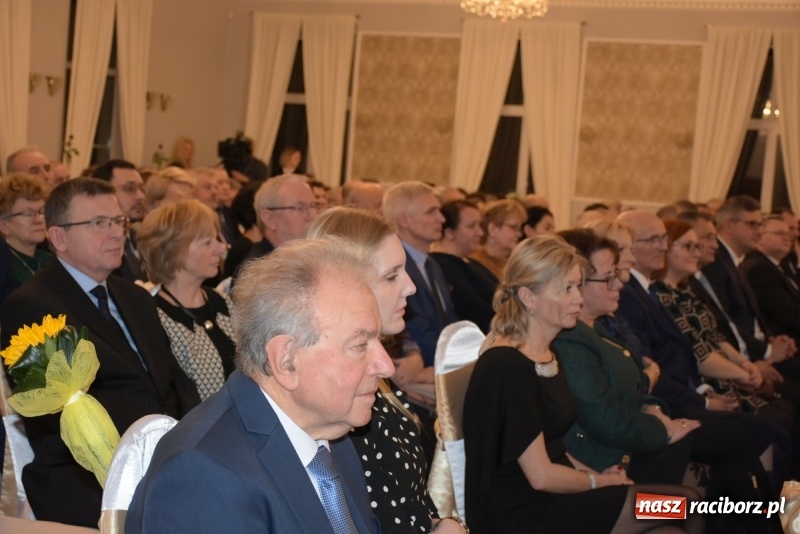 Zdjęcie w galerii na portalu naszraciborz.pl: Nagrody starosty Mieszko AD 2018 wręczone  wiadomości z regionu