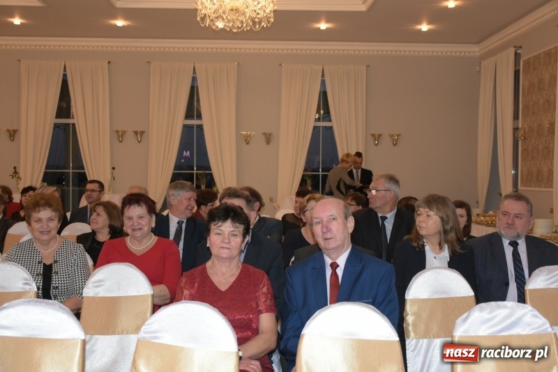 Zdjęcie w galerii na portalu naszraciborz.pl: Nagrody starosty Mieszko AD 2018 wręczone  wiadomości z regionu