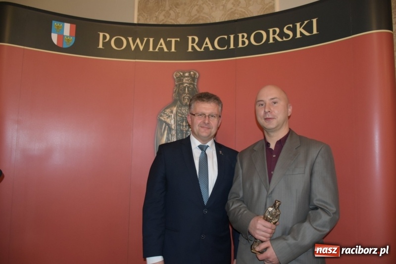 Zdjęcie w galerii na portalu naszraciborz.pl: Nagrody starosty Mieszko AD 2018 wręczone  wiadomości z regionu