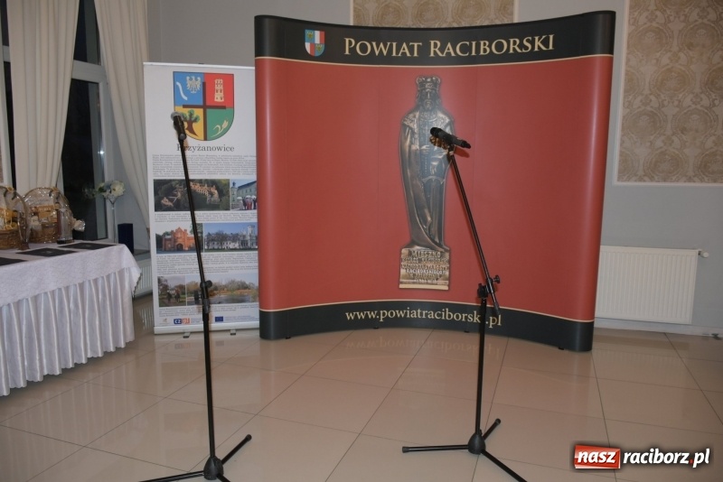 Zdjęcie w galerii na portalu naszraciborz.pl: Nagrody starosty Mieszko AD 2018 wręczone  wiadomości z regionu
