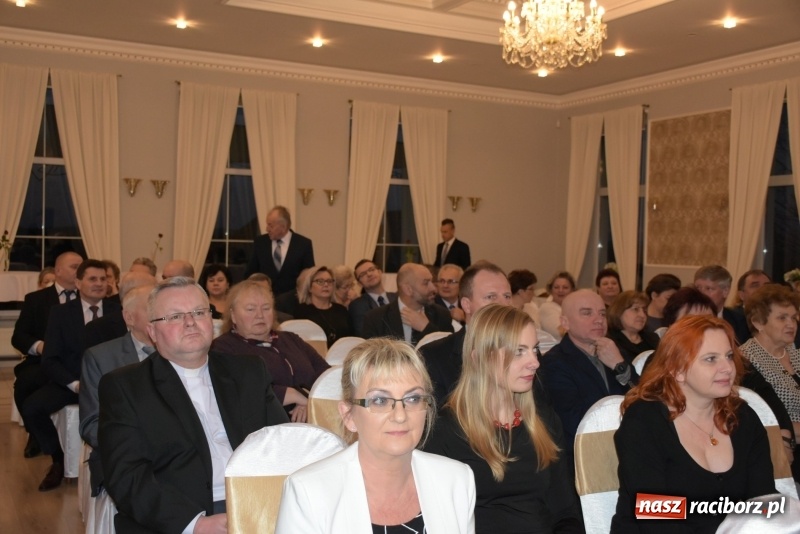 Zdjęcie w galerii na portalu naszraciborz.pl: Nagrody starosty Mieszko AD 2018 wręczone  wiadomości z regionu