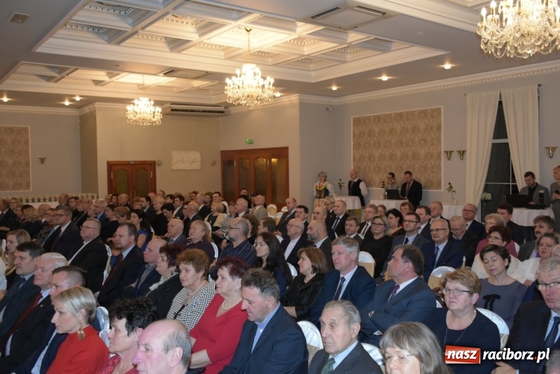 Zdjęcie w galerii na portalu naszraciborz.pl: Nagrody starosty Mieszko AD 2018 wręczone  wiadomości z regionu