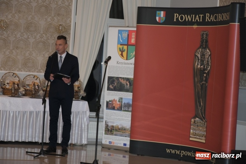 Zdjęcie w galerii na portalu naszraciborz.pl: Nagrody starosty Mieszko AD 2018 wręczone  wiadomości z regionu