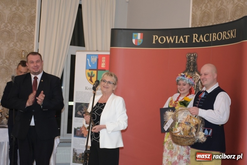 Zdjęcie w galerii na portalu naszraciborz.pl: Nagrody starosty Mieszko AD 2018 wręczone  wiadomości z regionu