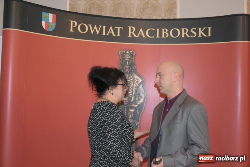 Zdjęcie w galerii na portalu naszraciborz.pl: Nagrody starosty Mieszko AD 2018 wręczone  wiadomości z regionu