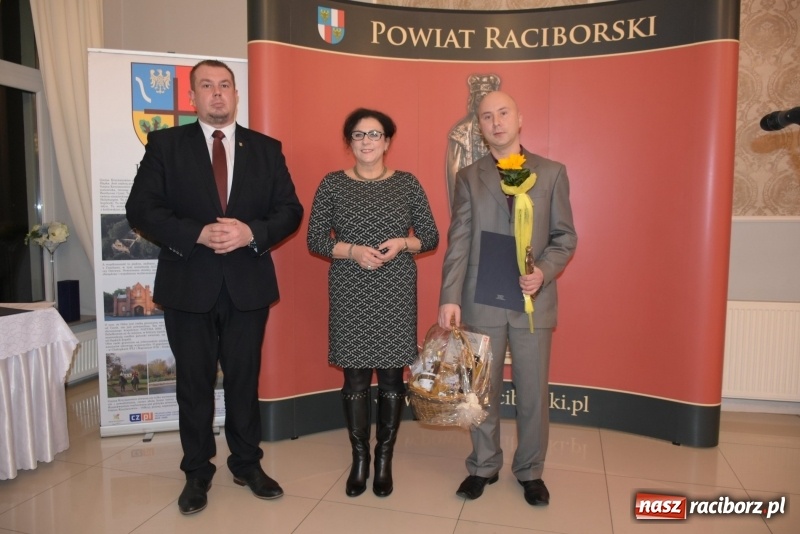 Zdjęcie w galerii na portalu naszraciborz.pl: Nagrody starosty Mieszko AD 2018 wręczone  wiadomości z regionu