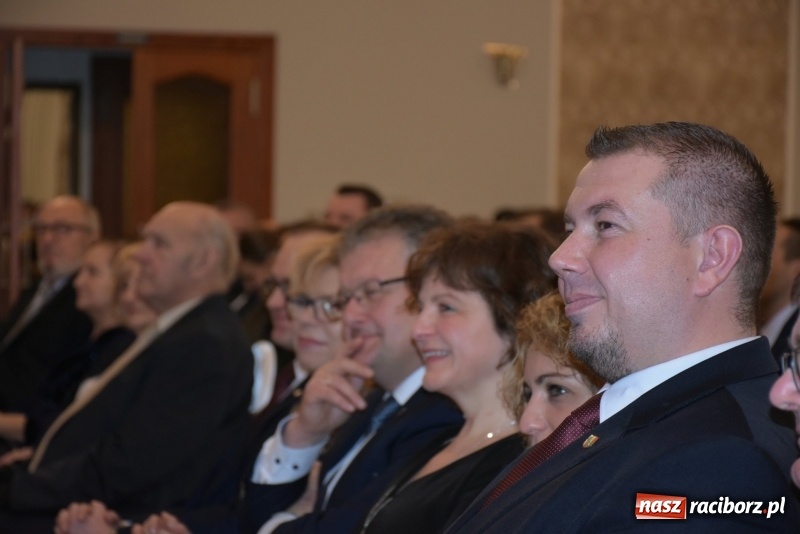 Zdjęcie w galerii na portalu naszraciborz.pl: Nagrody starosty Mieszko AD 2018 wręczone  wiadomości z regionu