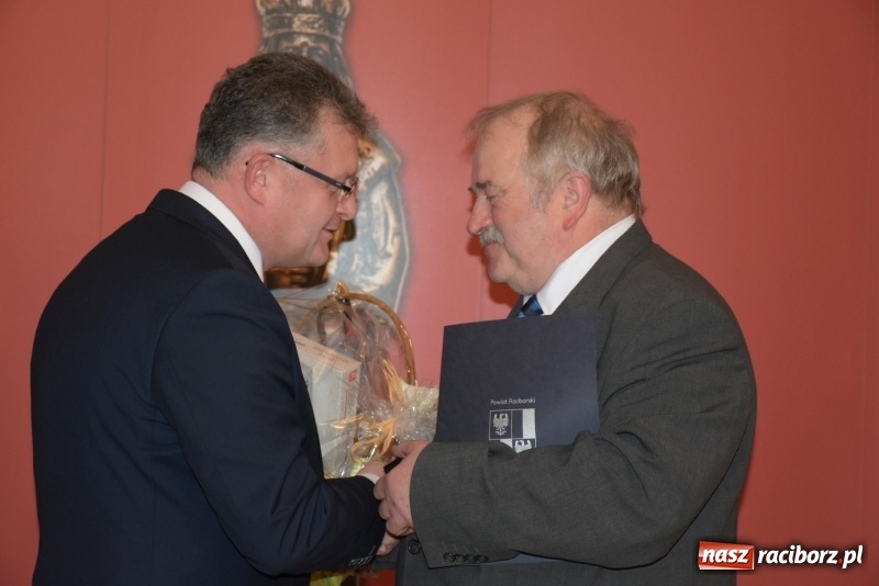 Zdjęcie w galerii na portalu naszraciborz.pl: Nagrody starosty Mieszko AD 2018 wręczone  wiadomości z regionu