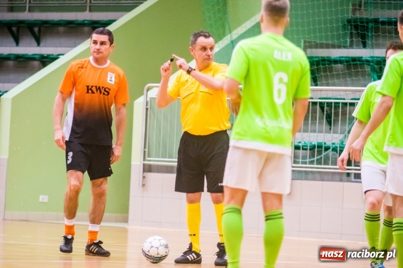 Zdjęcie w galerii na portalu naszraciborz.pl: HLPN: Geo-Punkt skosił Piękny Trawnik. Hitowy pojedynek dla Salonu Fryzjerskiego wiadomości z regionu