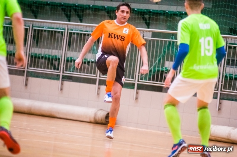 Zdjęcie w galerii na portalu naszraciborz.pl: HLPN: Geo-Punkt skosił Piękny Trawnik. Hitowy pojedynek dla Salonu Fryzjerskiego wiadomości z regionu