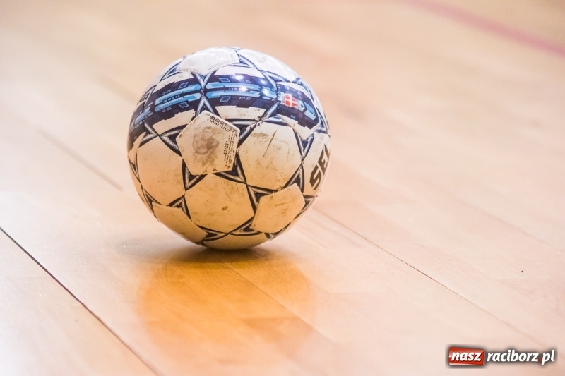 Zdjęcie w galerii na portalu naszraciborz.pl: HLPN: Geo-Punkt skosił Piękny Trawnik. Hitowy pojedynek dla Salonu Fryzjerskiego wiadomości z regionu