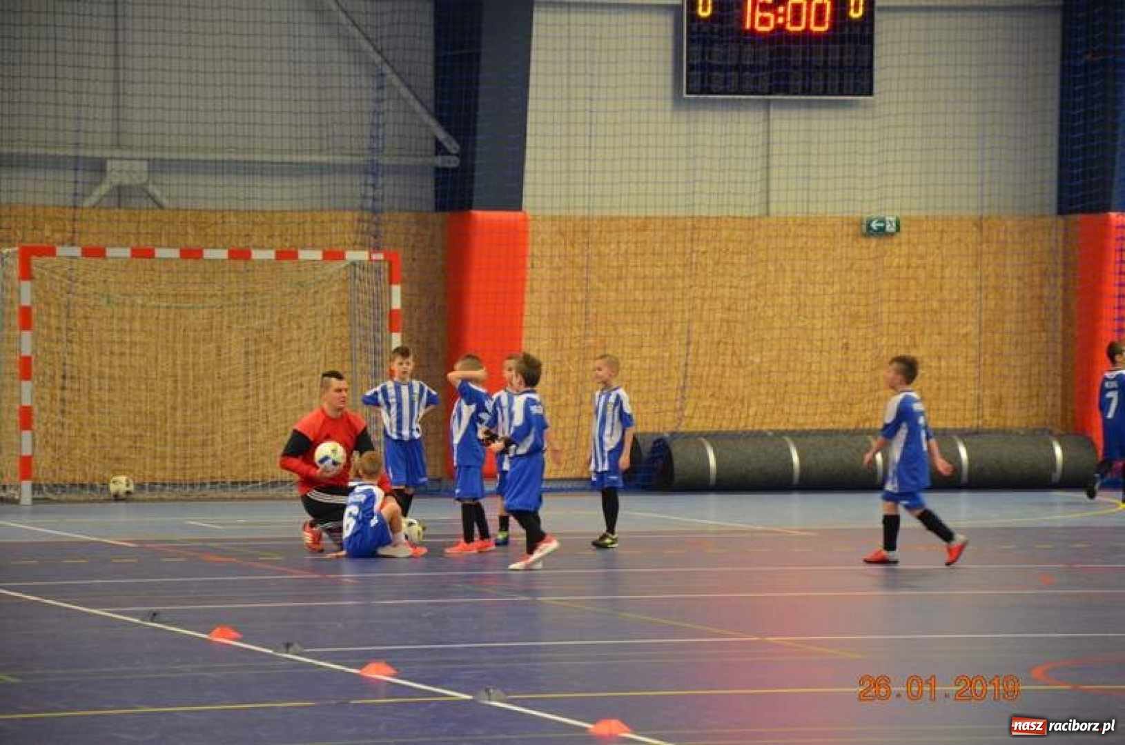 Zdjęcie w galerii na portalu naszraciborz.pl: Piłkarze z rocznika 2010 rywalizowali w Bohuminie wiadomości z regionu