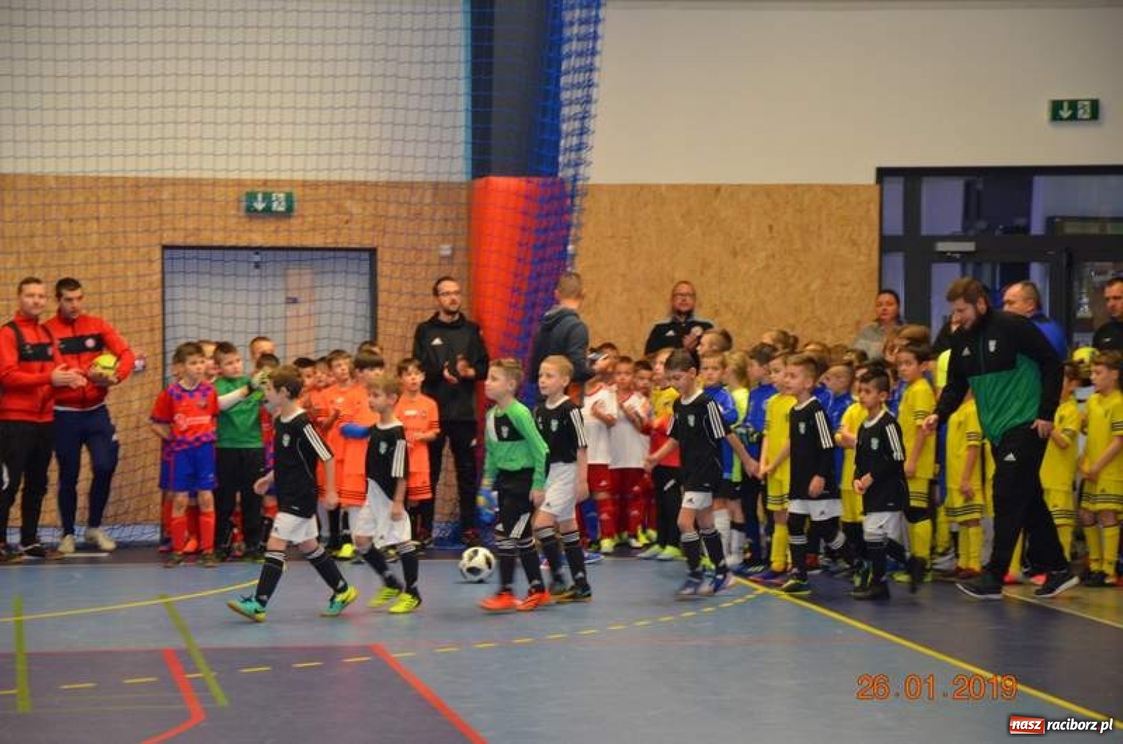 Zdjęcie w galerii na portalu naszraciborz.pl: Piłkarze z rocznika 2010 rywalizowali w Bohuminie wiadomości z regionu