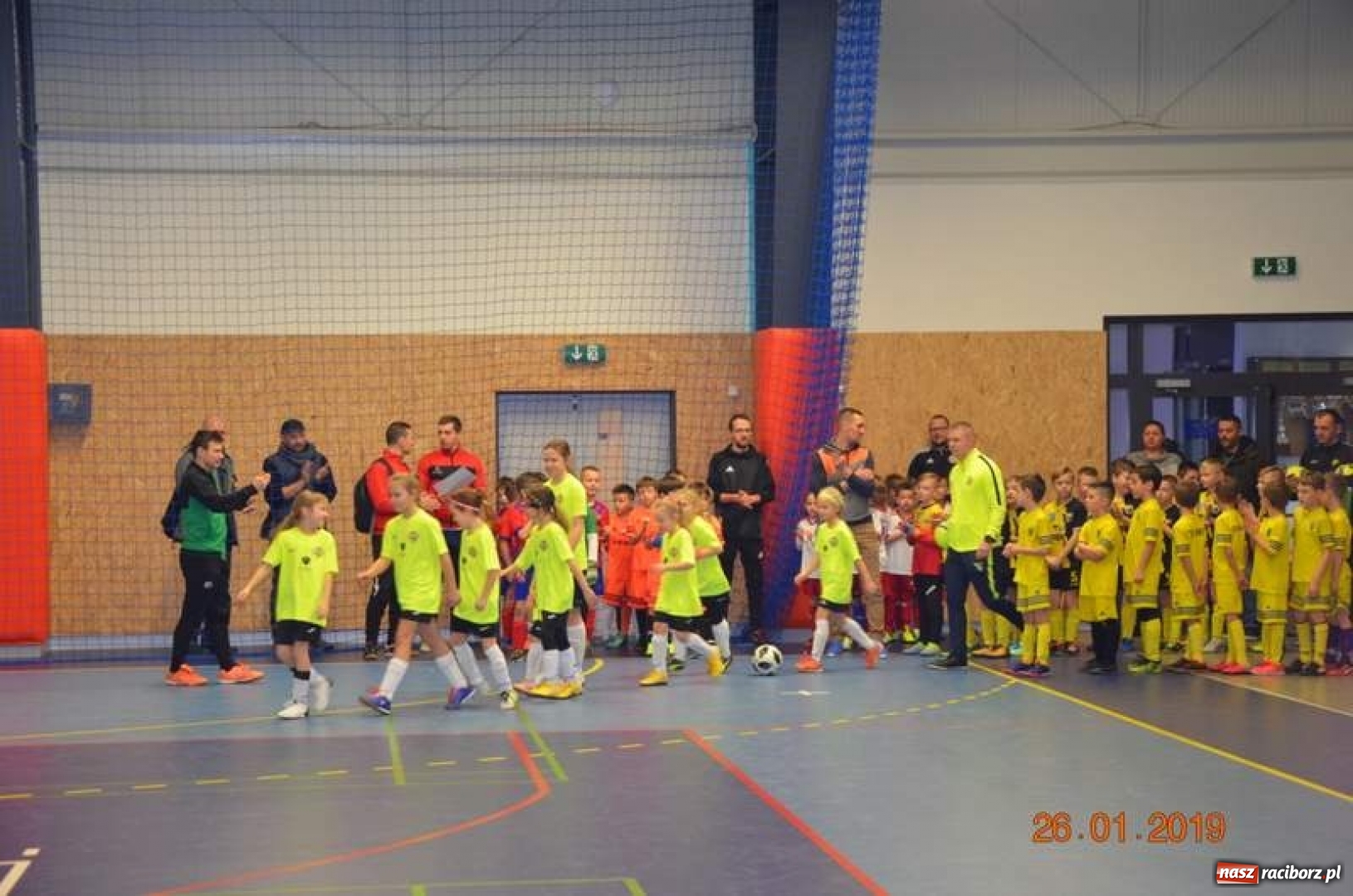 Zdjęcie w galerii na portalu naszraciborz.pl: Piłkarze z rocznika 2010 rywalizowali w Bohuminie wiadomości z regionu