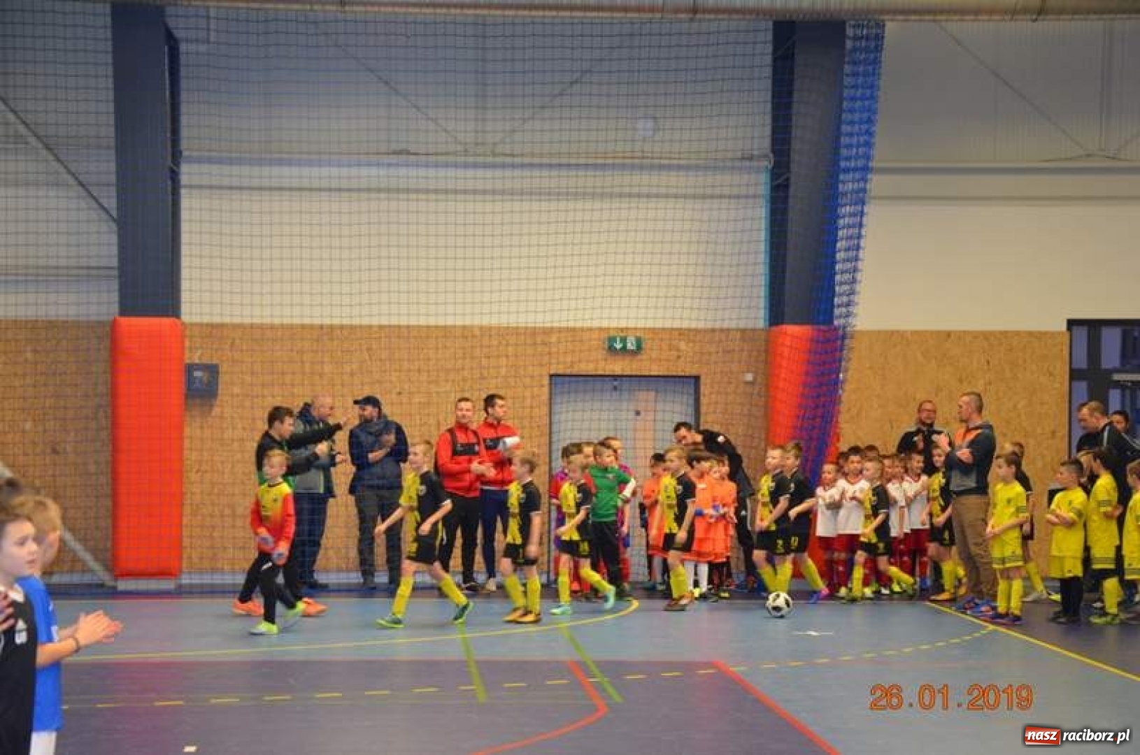 Zdjęcie w galerii na portalu naszraciborz.pl: Piłkarze z rocznika 2010 rywalizowali w Bohuminie wiadomości z regionu