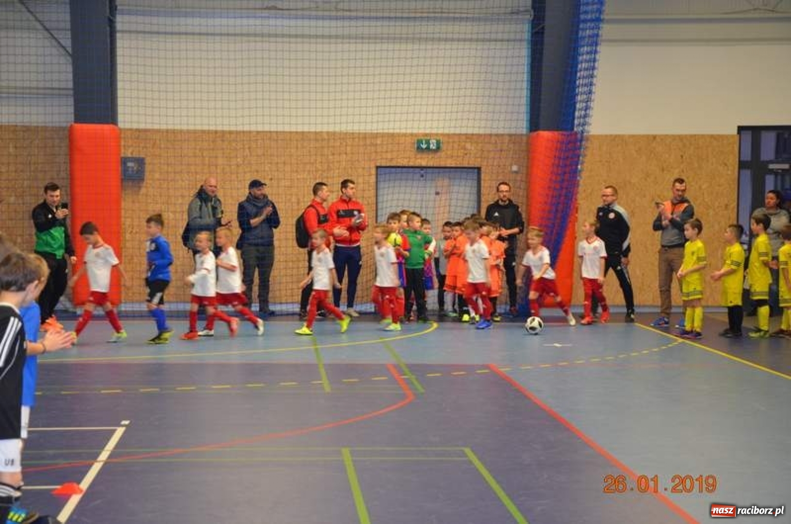 Zdjęcie w galerii na portalu naszraciborz.pl: Piłkarze z rocznika 2010 rywalizowali w Bohuminie wiadomości z regionu