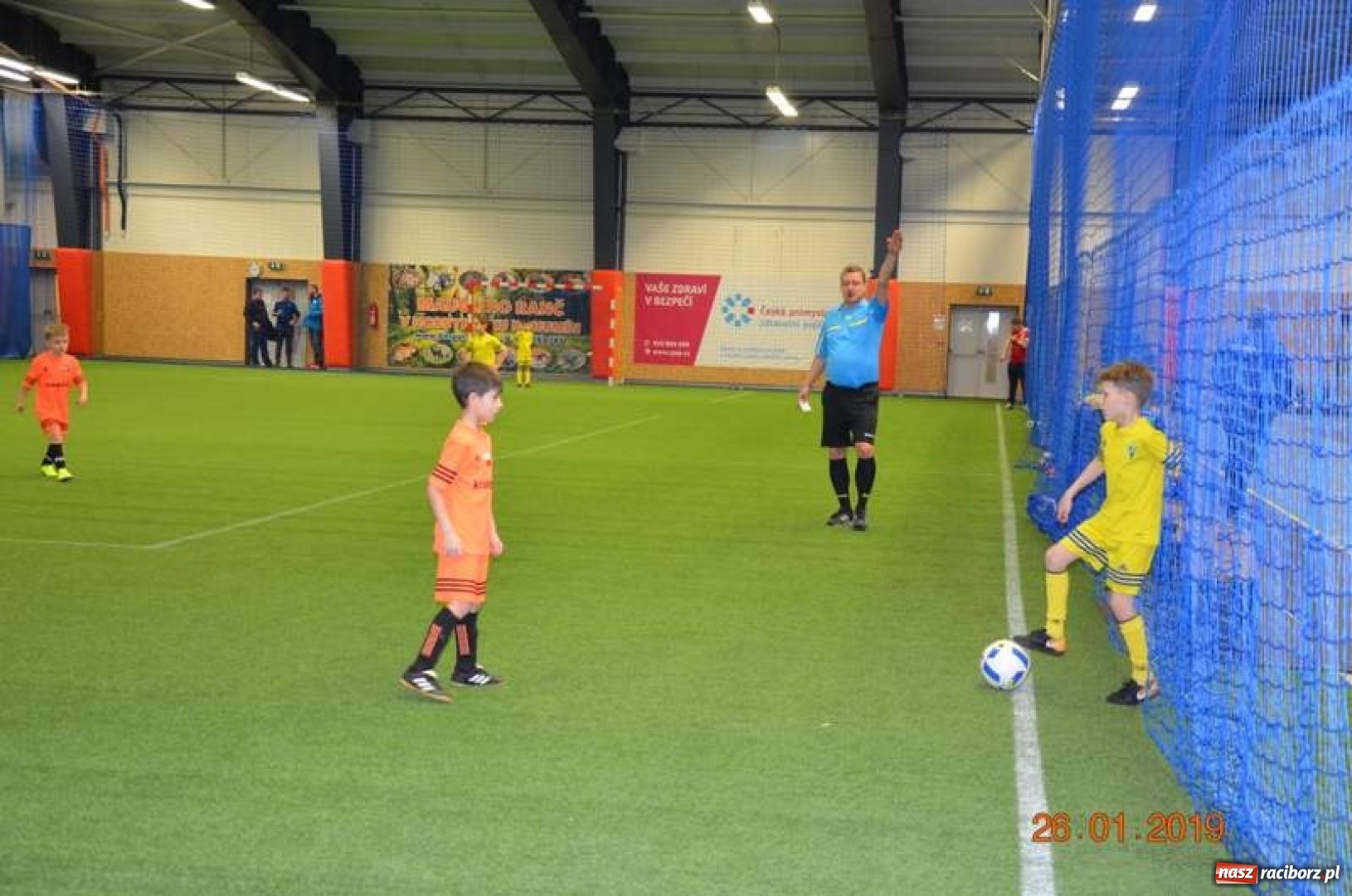 Zdjęcie w galerii na portalu naszraciborz.pl: Piłkarze z rocznika 2010 rywalizowali w Bohuminie wiadomości z regionu