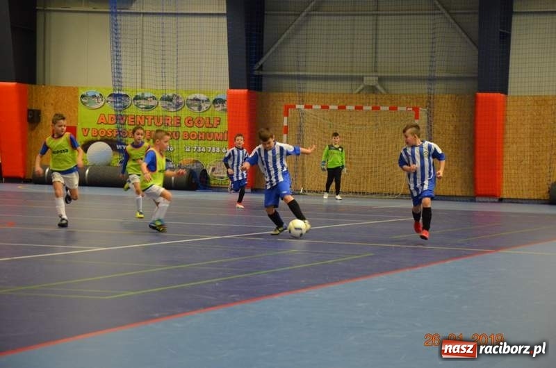 Zdjęcie w galerii na portalu naszraciborz.pl: Piłkarze z rocznika 2010 rywalizowali w Bohuminie wiadomości z regionu
