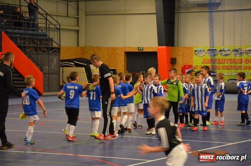 Zdjęcie w galerii na portalu naszraciborz.pl: Piłkarze z rocznika 2010 rywalizowali w Bohuminie wiadomości z regionu