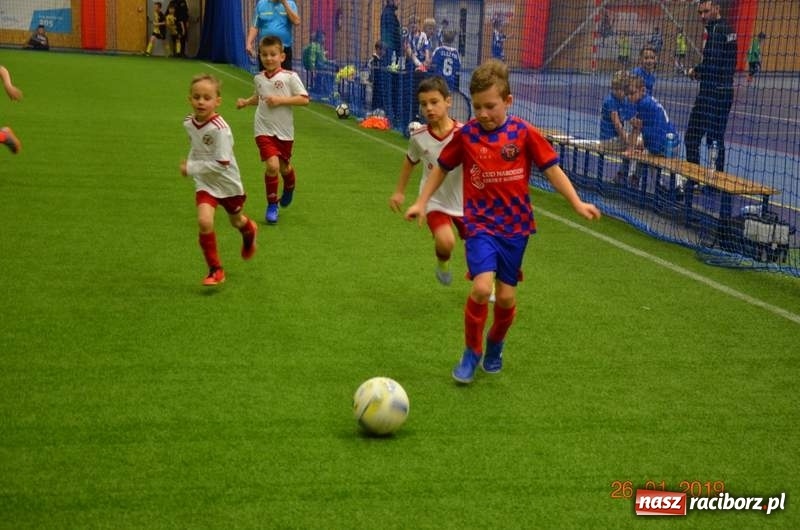 Zdjęcie w galerii na portalu naszraciborz.pl: Piłkarze z rocznika 2010 rywalizowali w Bohuminie wiadomości z regionu