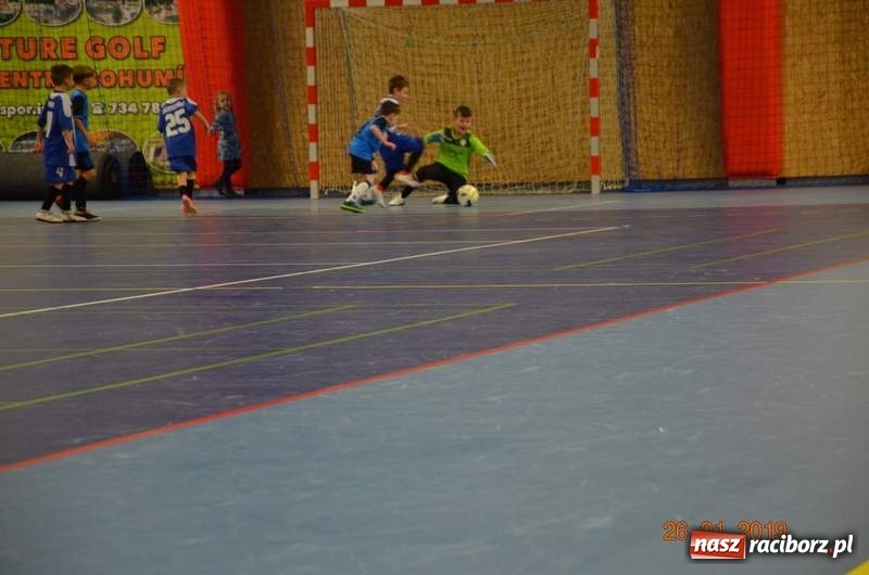 Zdjęcie w galerii na portalu naszraciborz.pl: Piłkarze z rocznika 2010 rywalizowali w Bohuminie wiadomości z regionu