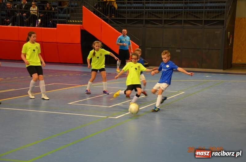 Zdjęcie w galerii na portalu naszraciborz.pl: Piłkarze z rocznika 2010 rywalizowali w Bohuminie wiadomości z regionu