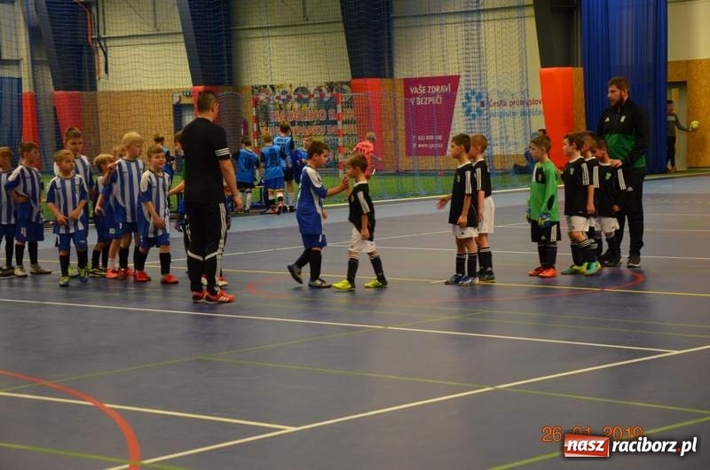 Zdjęcie w galerii na portalu naszraciborz.pl: Piłkarze z rocznika 2010 rywalizowali w Bohuminie wiadomości z regionu