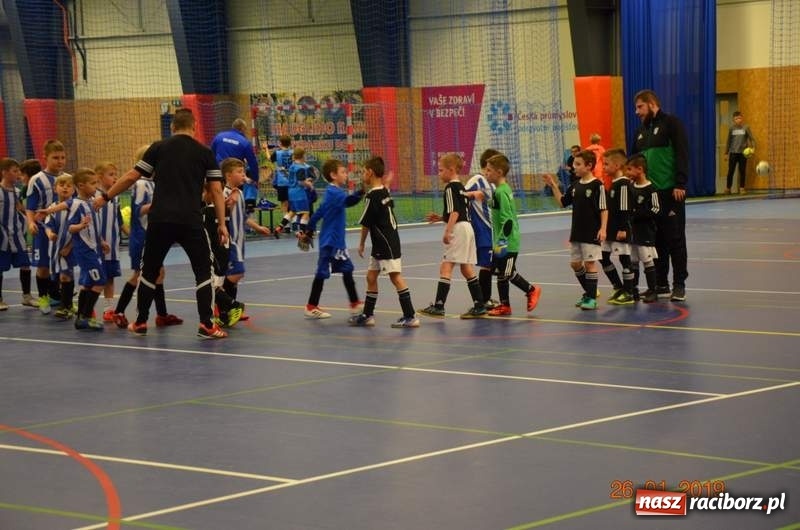 Zdjęcie w galerii na portalu naszraciborz.pl: Piłkarze z rocznika 2010 rywalizowali w Bohuminie wiadomości z regionu