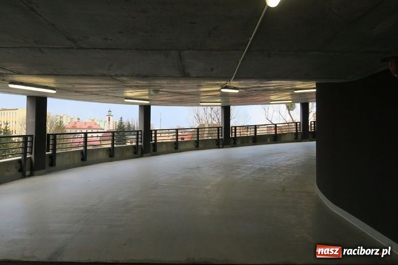 Zdjęcie w galerii na portalu naszraciborz.pl: Opozycja chce parkingu wielopoziomowego. Czy to w Raciborzu ma sens?  wiadomości z regionu