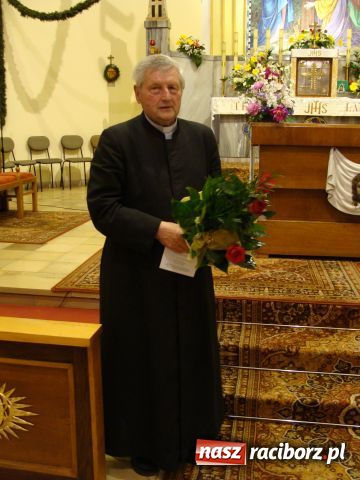 Zdjęcie w galerii na portalu naszraciborz.pl: Złoty jubileusz księdza Szywalskiego wiadomości z regionu