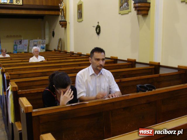 Zdjęcie w galerii na portalu naszraciborz.pl: Złoty jubileusz księdza Szywalskiego wiadomości z regionu