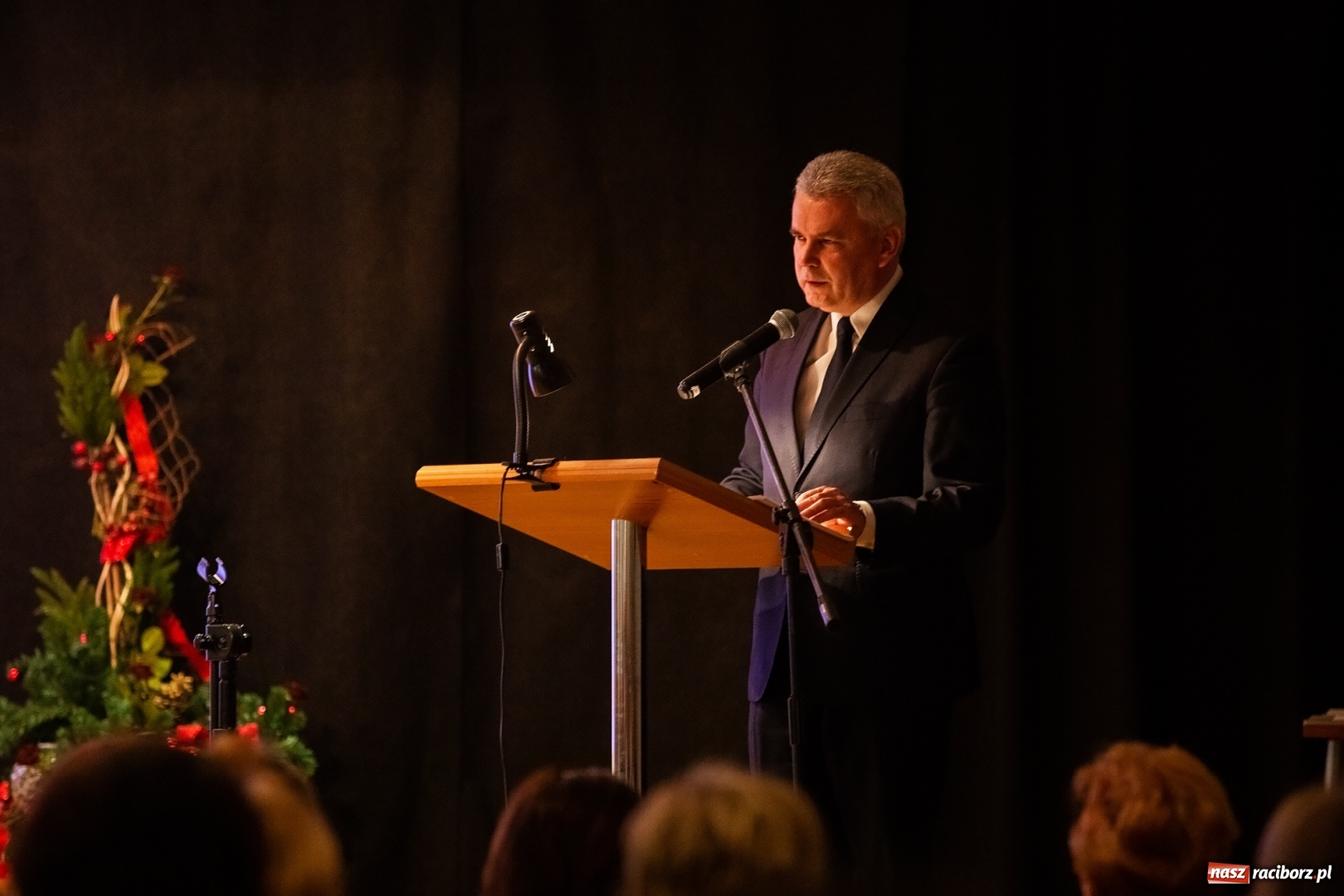 Zdjęcie w galerii na portalu naszraciborz.pl: Nauczyciele z regionu odebrali akty mianowania na nauczyciela dyplomowanego wiadomości z regionu