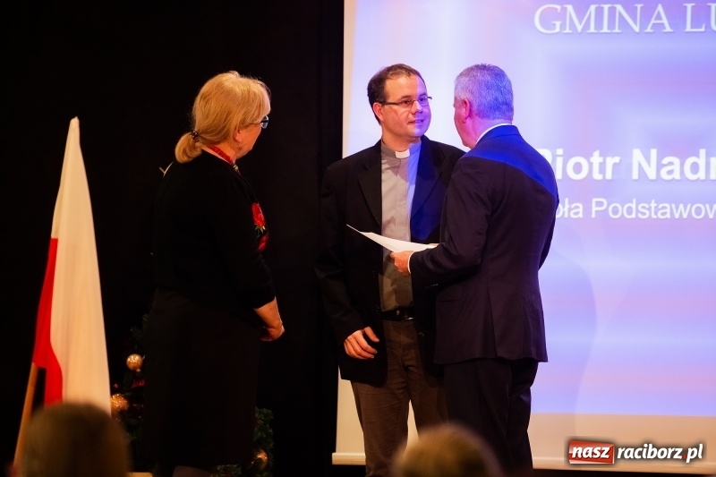 Zdjęcie w galerii na portalu naszraciborz.pl: Nauczyciele z regionu odebrali akty mianowania na nauczyciela dyplomowanego wiadomości z regionu