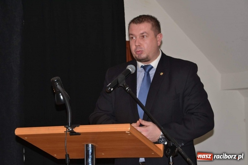 Zdjęcie w galerii na portalu naszraciborz.pl: Nauczyciele z regionu odebrali akty mianowania na nauczyciela dyplomowanego wiadomości z regionu