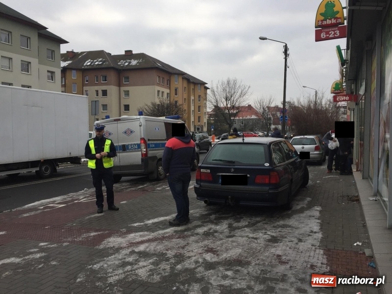 Zdjęcie w galerii na portalu naszraciborz.pl: VW polo i BMW zderzyły się na Opawskiej  wiadomości z regionu