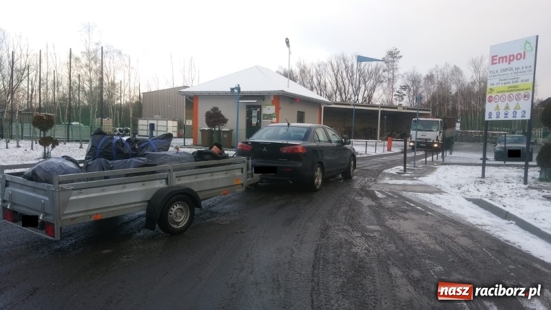 Zdjęcie w galerii na portalu naszraciborz.pl: Interwencja! Możesz pan to wywieźć do lasu... wiadomości z regionu