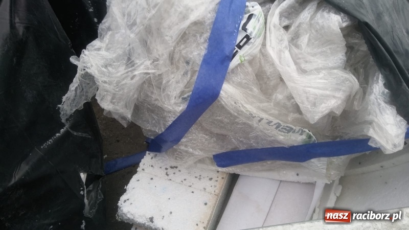 Zdjęcie w galerii na portalu naszraciborz.pl: Interwencja! Możesz pan to wywieźć do lasu... wiadomości z regionu